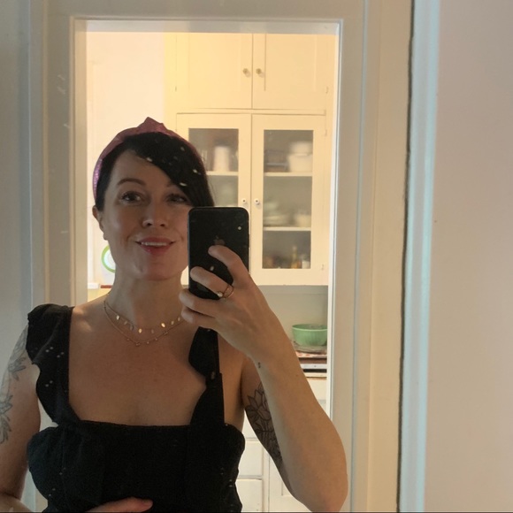 Meet your Posher, Jessica - Picture 1 of 1